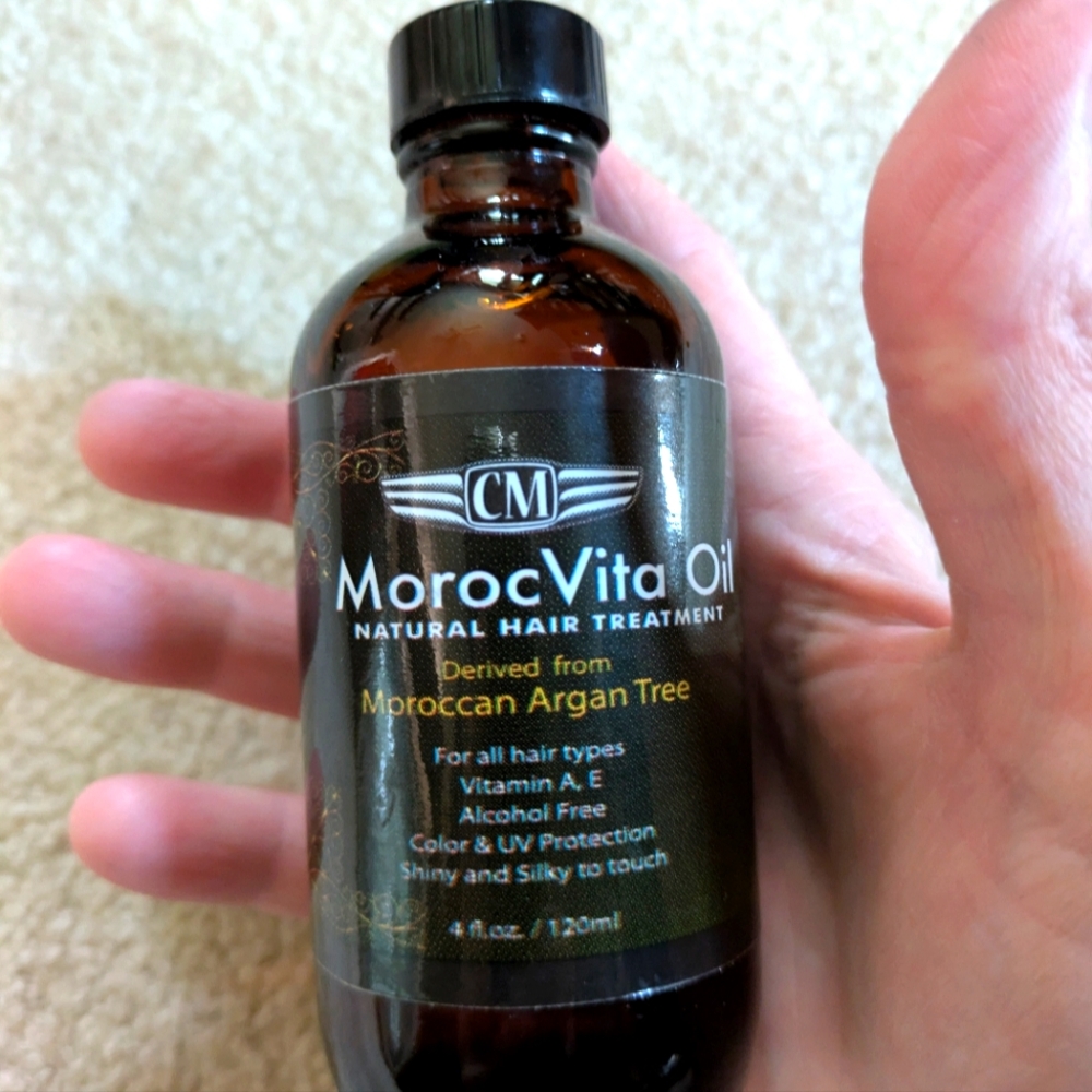 NWT Moroc Vita Oil.  Natural Hair Treatment.